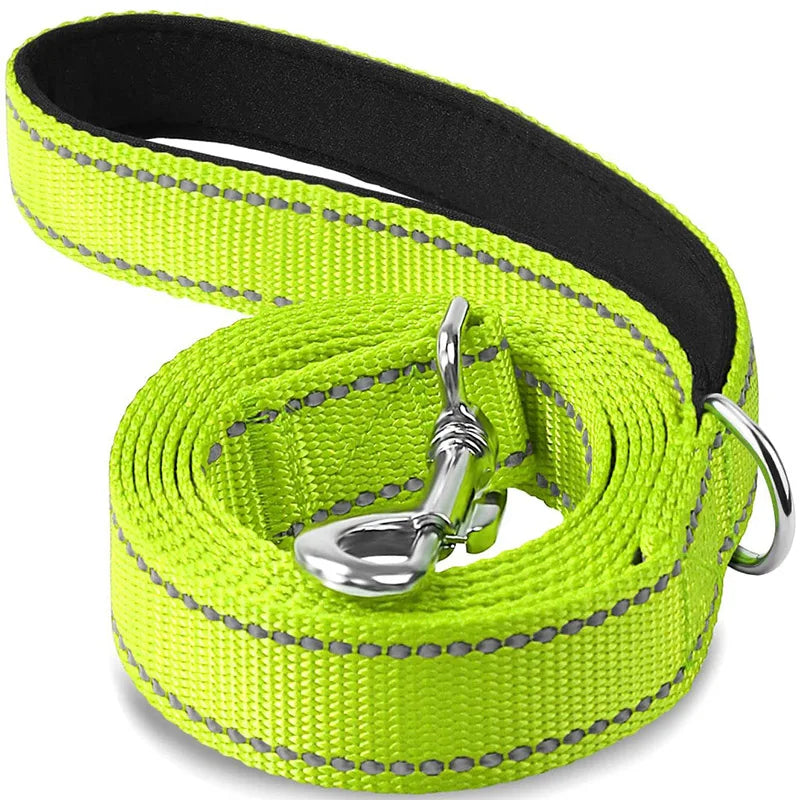 black-reflective-cat-leash