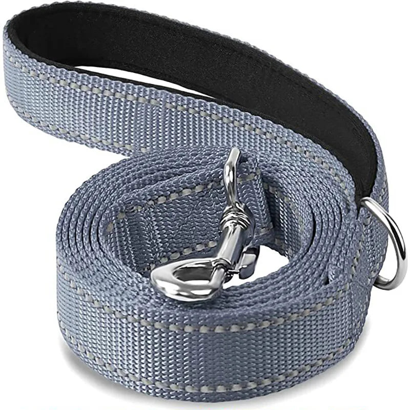 rose-black-reflective-cat-leash