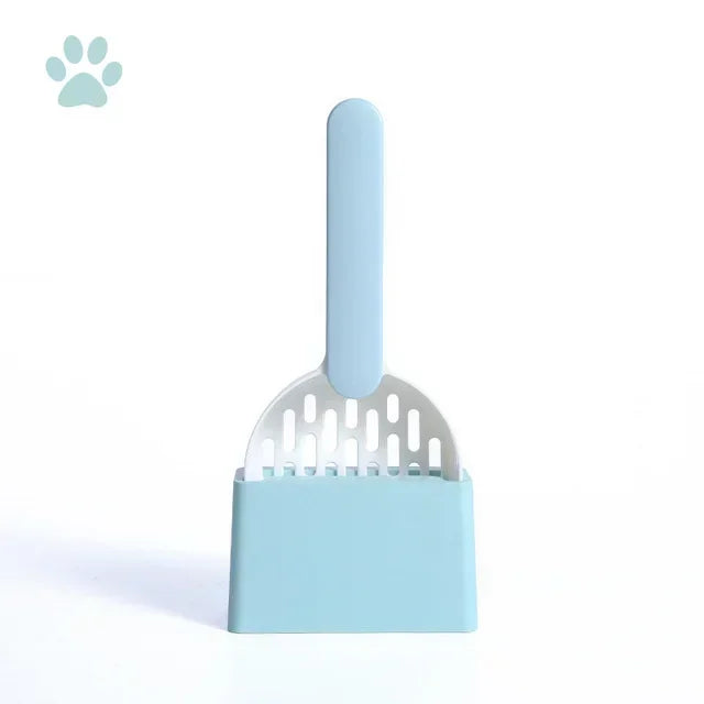 scooping-clumps-from-cat-litter-box