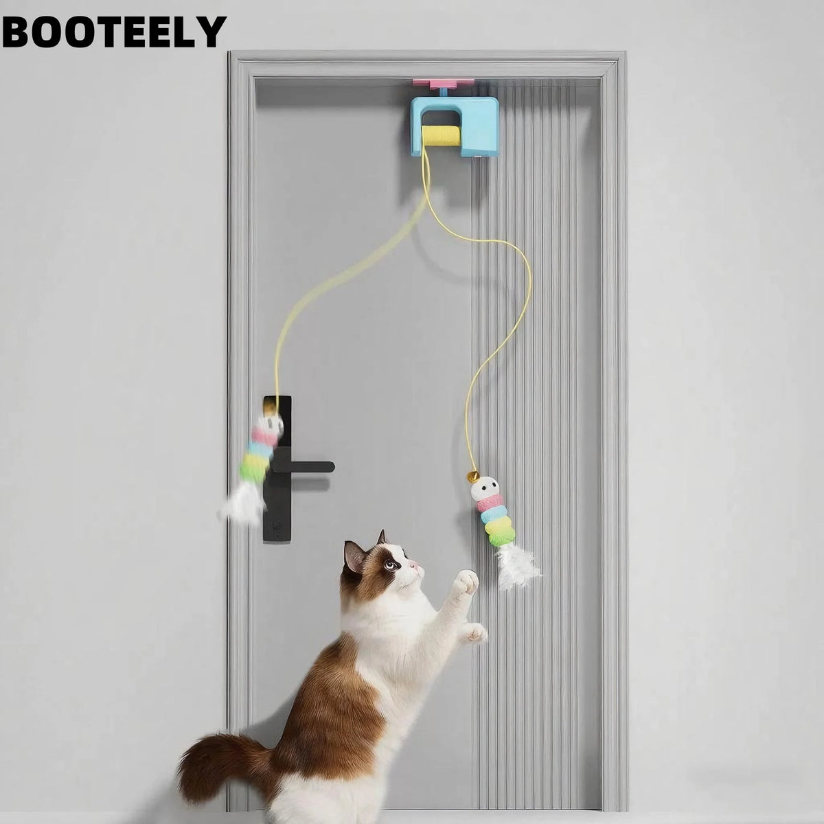 Electric hanging door cat toy for self-play